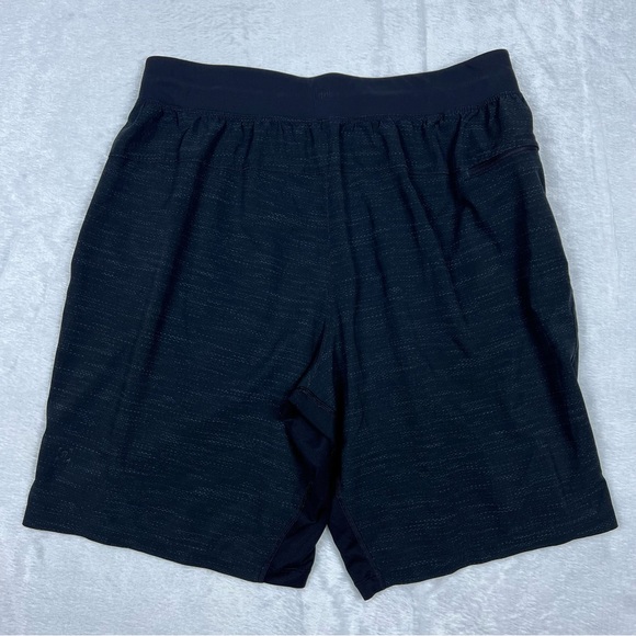 Lululemon Zeroed In Shorts Large - Picture 2 of 4